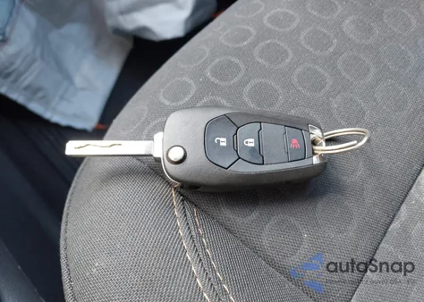 2020 Chevrolet Trax Awd Ls z USA, uszkodzony, nr VIN KL7CJNSB9LB350643